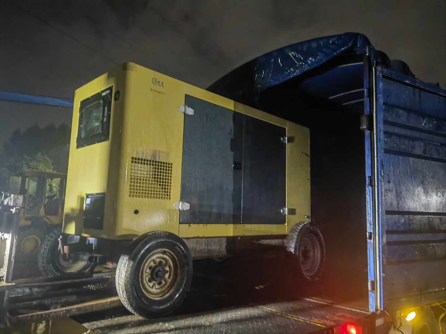 伊州发电机出租空气中敷设电缆的载流量和环境湿度有关系吗？